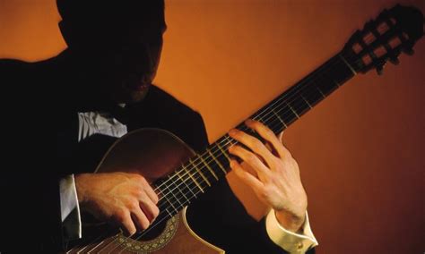 Our List Of Top 30 Classical Guitarists Of The World Calibbr