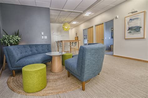 COMMERCIAL OFFICE INTERIOR DESIGN | Curio Design Studio