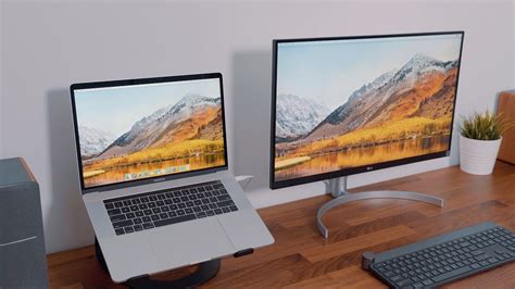 This ranking is based purely on the picture quality 4k hdr videos, when played through youtube, don't play in the same clarity as netflix, but they definitely look good. Best USB-C 4K HDR Monitor for 2018 MacBook Pros? (LG27UK850)