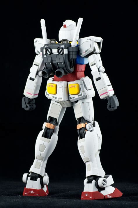 This is also because i have no effective means of posing it in flight. 001 RG 1/144 RX-78-2 Gundam | Bandai gundam models kits ...