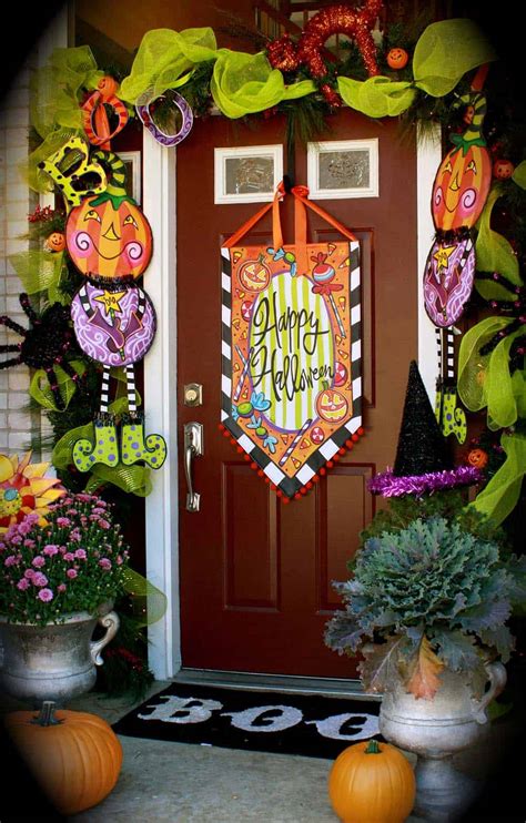 70 great halloween mantel decorating ideas. 33 Amazingly creative Halloween front door decorating ideas