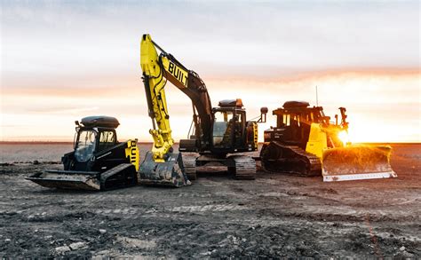 2.picture and videos can be provide to you to show how to use the machine. Excellent Reasons to Rent Construction Equipment - Imagup