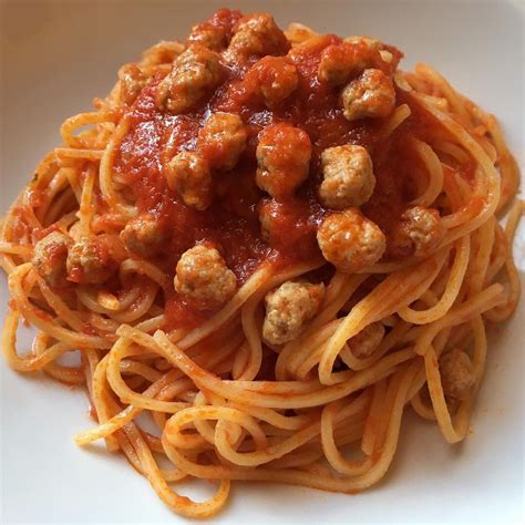 Tonnarelli are a similar pasta from lazio. Spaghetti alla chitarra