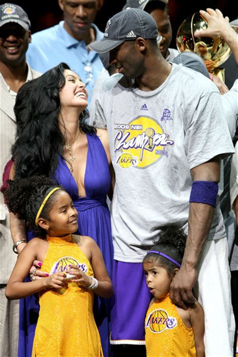 Kobe bryant and vanessa bryant's firstborn daughter natalia bryant has officially turned 18 years old. Pull Out Your Divorce Calculators ::: Check How Much ...