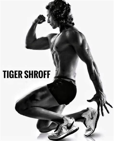 Shirtless Bollywood Men Sexy Snaps Of Tiger Shroff The Shot Of Tiger