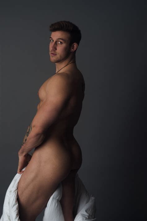 Big Buff Dude Joey Miller Is A Tease Nude Men Nude Male Models Gay