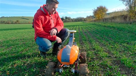 Robots In The Field Farms Turning To Autonomous Technology