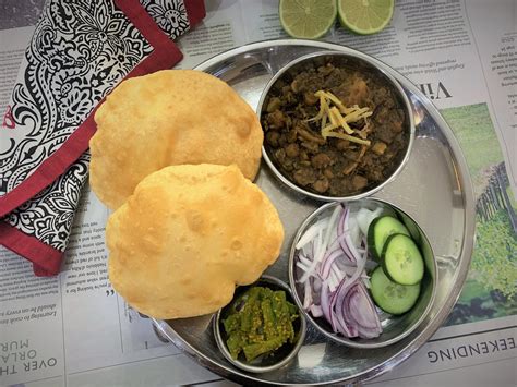 Faq's for chole bhature recipe. Instant Bhature Recipe- Chola Bhatura - Foodie-Trail