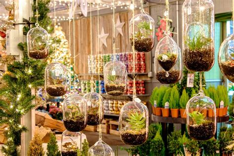 Check out these very small living room. Looking for unique Christmas tree ornaments and ...
