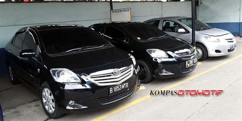 Gambar tentang Upaya Blue Bird Jual Mobil Bekas Taksi