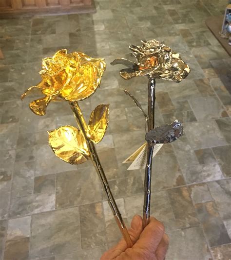 Our Shipment Of 24k Gold Dipped Roses And Platinum Dipped Roses Just
