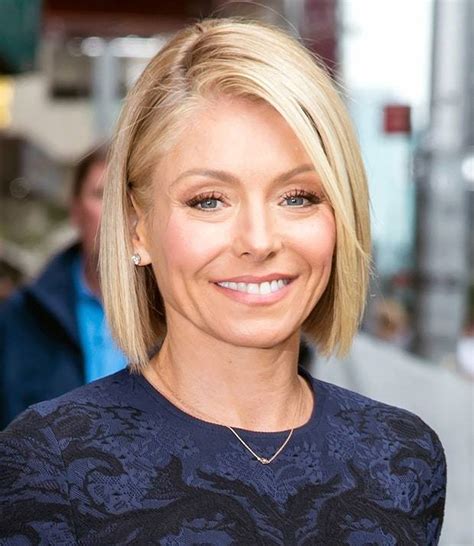 If she only knew shadow roots would become a major hair trend down the road… Kelly Ripa's Top 10 Greatest Haircuts May. 2021
