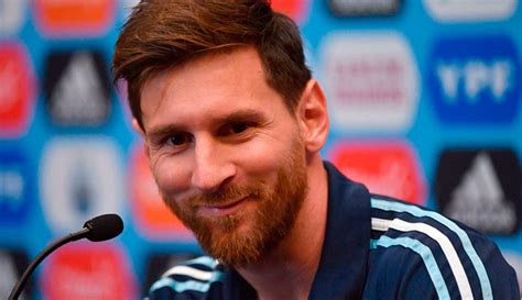 El domingo ofrecerá conferencia de prensa el habilidoso argentino hablará desde el auditorio 1899, en camp nou, en barcelona, en donde los ojos y oídos de los hinchas tanto del club catalán como del francés psg estarán más que atentos. Messi dijo que no sería un fracaso perder la final de la ...