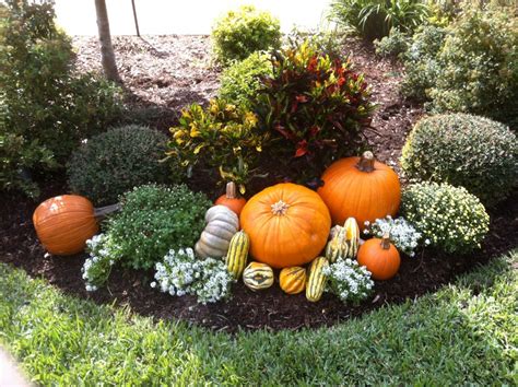 Fall Front Yard Decorations That Will Make Your Neighbors Jealous