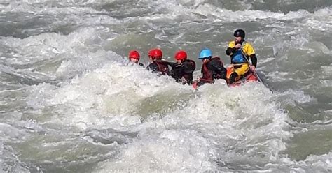 Exhilarating 4 Hour Whitewater Rafting Tour On The Hvita River From