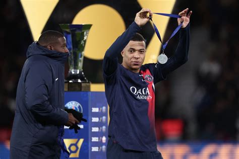 Mbappe Mungkin Kekal Di PSG