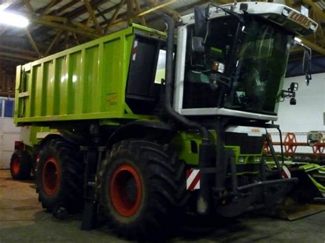 Claas Xerion 2500 Traktor