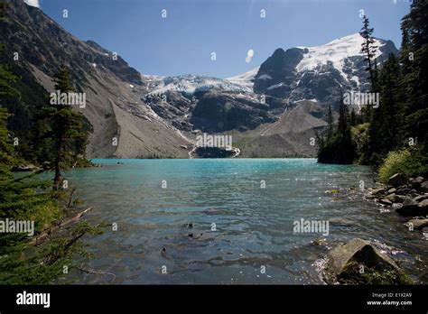 Upper Joffre Lake And Mount Matier Joffre Lakes Provincial Park