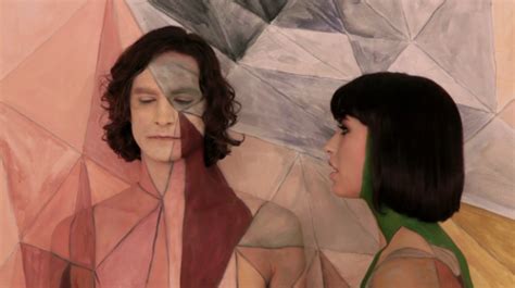 From the album making mirrors. Gotye "Somebody that I used to know": testo e video ...