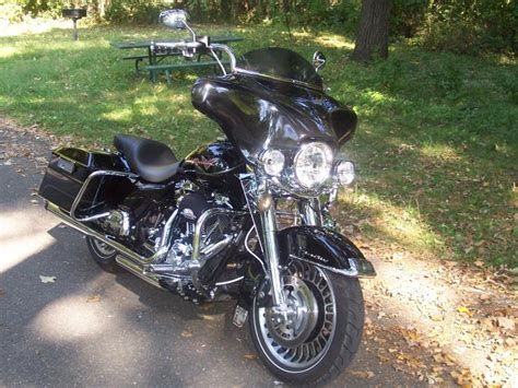 Remember that the best ape hangers for road glide and street glide arrive in different sizes. 2009 Streetglide 16" or 18" apes? - Harley Davidson Forums