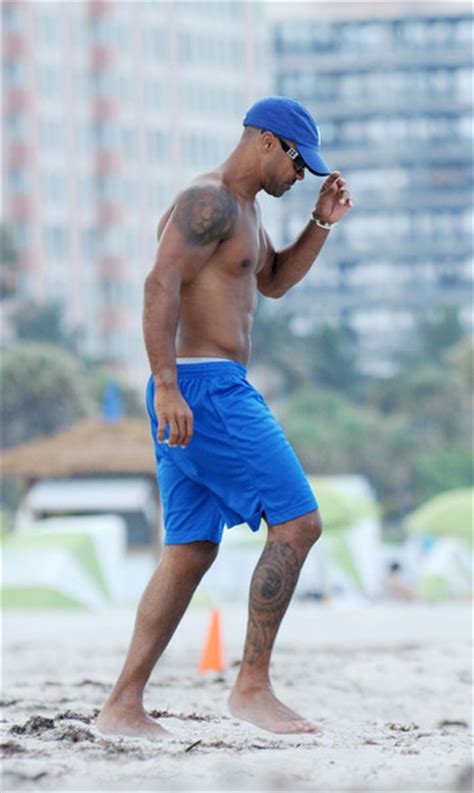 On The Beach In Miami Shemar Moore Photo Fanpop