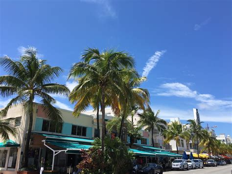 Promenade Sur La Plage De Miami Miami Beach Location De Vacances