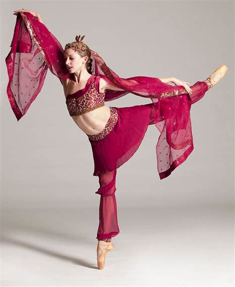 La Bayadere Nikiya Costume Google Search Ballet Costumes Ballet