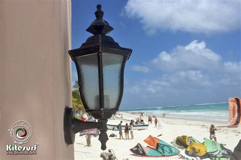 Kitesurfing Playa Esperanza Tulum next to Playa Paraiso ...