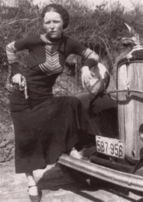9 Photos Of Bonnie And Clyde Like Youve Never Seen Them