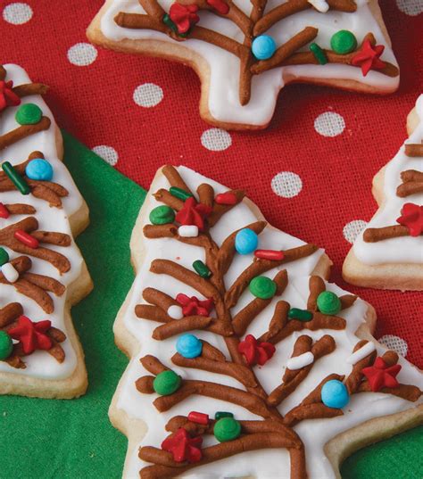 How To Make Trimmed Christmas Tree Cookies Cookies Recipes Christmas