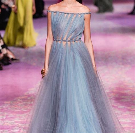 Elsa hosk hit the victoria's secret fashion show runway wearing 275,000 swarovski crystals. Dior Haute Couture SS20 // Spring Summer 2020 Runway ...