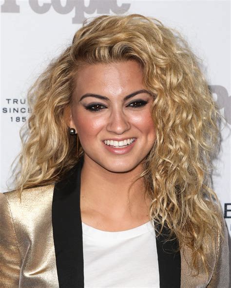 Move Over Jordin Sparks Jason Derulo Has His Eyes On Former American Idol Contestant Tori Kelly