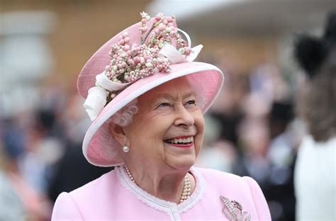 Queen Elizabeth net worth 2019: How much is the Queen of England worth 