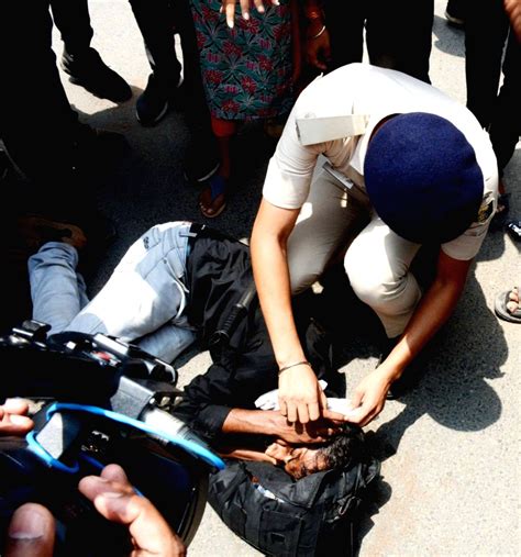 Police Personnel Lathi Charge A Candidate