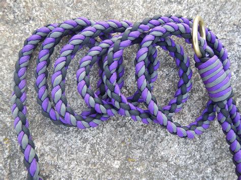 4 strands of the same color on each side, being plaited into a checkerboard like plait. Paracreations USA — 6 Strand Modified Round braid paracord ...