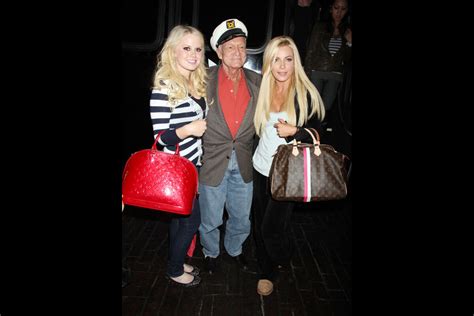 Vid O Hugh Hefner Crystal Harris Et Anna Sophia Berglund Lors De La