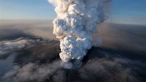 Vulkanausbruch Auf Island Aschewolke Hängt Noch Tage über Europa Der