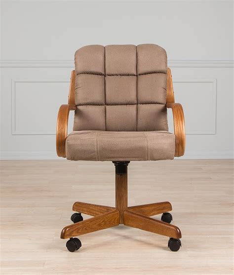 Casual Dining Cushion Swivel And Tilt Rolling Caster Chair