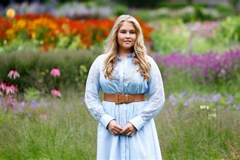 Nederlandse Prinses Amalia Krijgt Volgend Jaar 107 000 Euro Omdat Ze Dan 24 Dagen 18 Jaar Oud