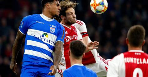 Psv eindhoven uefa champions league fc eindhoven jong psv, football, logo, sports png. Ajax op twee punten van koploper PSV na benauwde zege op ...