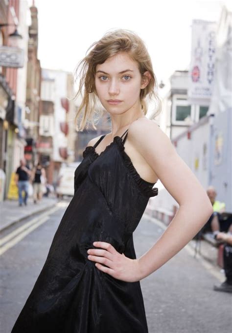 Imogen Poots Style Clothes Outfits And Fashion Celebmafia