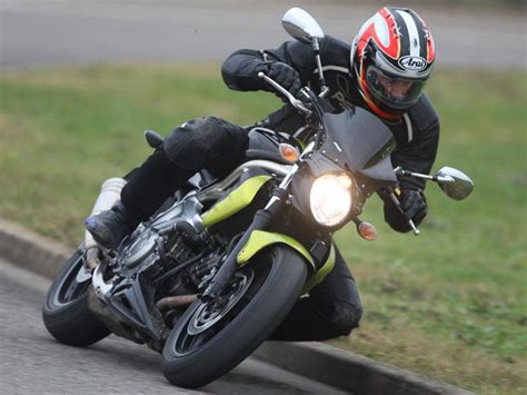 Looking for the best motorcycle hitch carrier? Video: Suzuki Gladius longterm review - 'highly ...