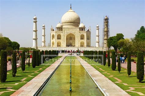 Why Taj Mahal Is A Must See In India Greydiscoveries Travel Blog