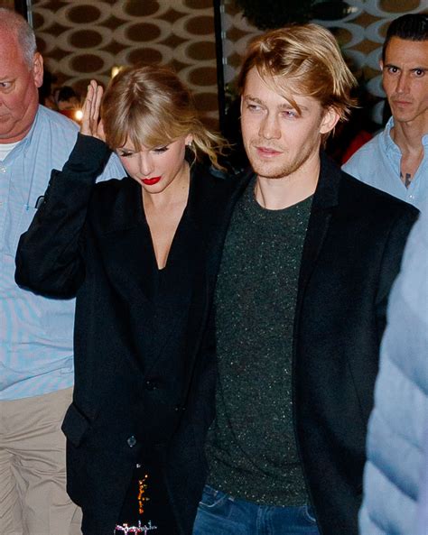 Is Taylor Swift Dating Joe Alwyn 2021