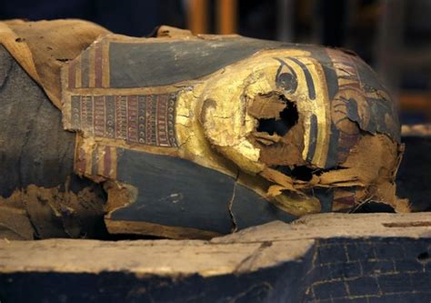 u s scientists open coffin containing 2 500 year old egyptian mummy national globalnews ca