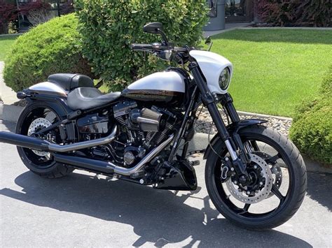 Die cvo limited bietet ultimativen tourenkomfort auf langen strecken, verbunden mit luxus und höchster exklusivität. Pre-Owned 2017 Harley-Davidson CVO Pro Street Breakout in ...