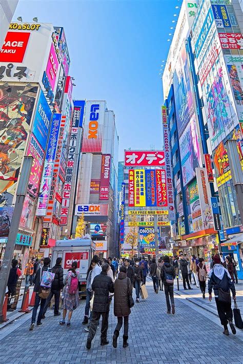 Tokyos Akihabara District From Electronics To Maid Cafes In 2020