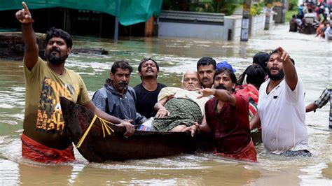 Kerala Floods At Least 26 Killed As Rescuers Step Up Efforts Bbc News