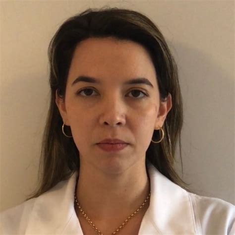 Ariana Braga Gomes Otorrinolaringologista Hospital E Maternidade