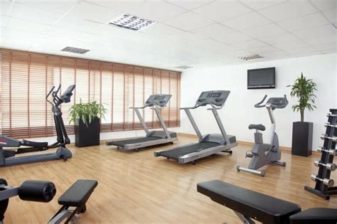 Welcome to holiday inn express dubai safa park and enjoy the view of the dubai water canal!stay in one of the city's most central hotels, located just off sheikh zayed road and minutes away from dubai mall, one of the. Holiday Inn Express Dubai- Safa Park Hotel, Dubai, United ...